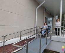 В Заречном появляется два новых пандуса в очень нужных местах