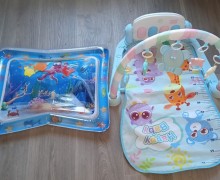 Продам шезлонг, водный манеж, развивающий коврик с игрушками
