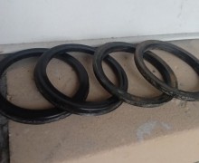 Продаю зимний комплект колёс 175/65 R14: шипованные Viatti и лёгкие диски ВСМПО