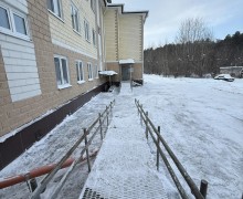 Осуществляется механизированная очистка и вывоз снега с придомовой территории