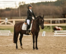 Воспитанницы клуба Добрая лошадь привезли 13 медалей с соревнований!