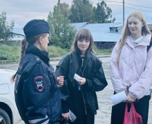Госавтоинспекция и студотряд БМТ провели акцию по дорожной грамотности в Белоярском