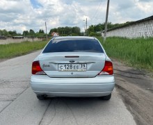 Ford Focus, 2004