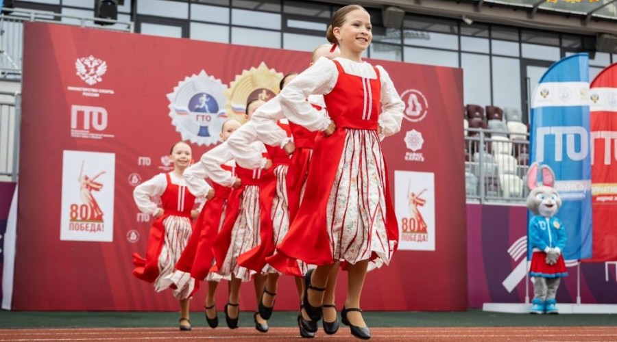 Более 300 школьников из 42 муниципалитетов региона принимают участие в летнем фестивале ГТО