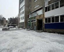 Осуществляется механизированная очистка и вывоз снега с придомовой территории