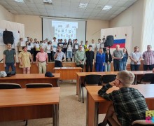 3 июня в актовом зале УрТК 32 выпускника первых в Заречном курсов по конструированию беспилотных воздушных судов и управлению ими получили сертификаты об обучении