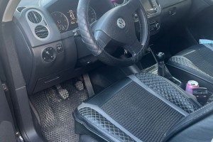 Volkswagen Tiguan, 