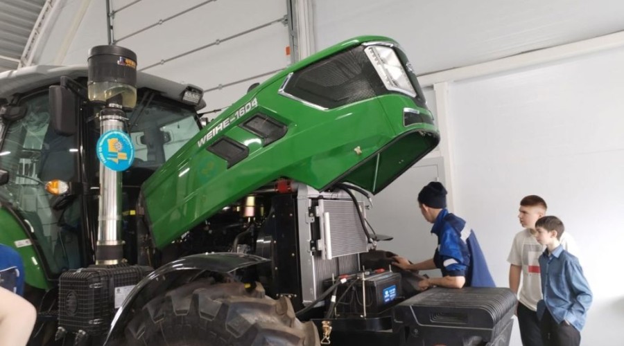 Школьники Белоярского муниципального округа посетили Белоярский многопрофильный техникум в рамках федерального проекта «Профессионалитет»