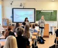 Зооволонтёры «Доброго дела» проводят в школах Заречного «Уроки добра»