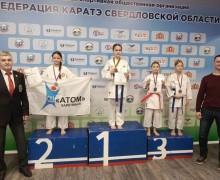 Предновогодние победы каратистов Атома