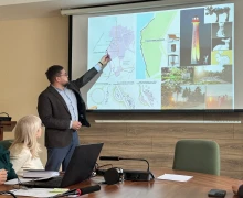 Возле Эко-тропы планируется построить 10-метровый маяк с подсветкой и поставить полигональные арт-объекты - лоси, зайцы, лисы и «бумажный» кораблик