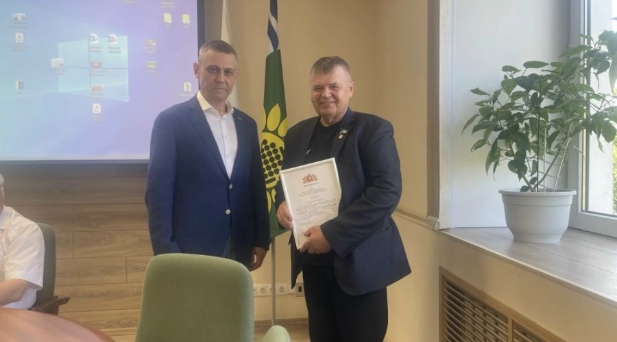 Вице-губернатор Свердловской области отметил заслуги зареченского активиста