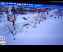 Вандала, испортившего доску почёта, оперативно вычислили по записям с камер видеонаблюдения