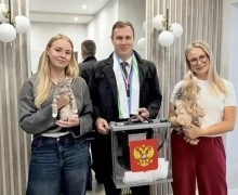 Зареченцы приходили на выборы вместе с домашними питомцами