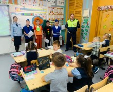 Первоклассников Верхнедубровской школы посвятили в пешеходы