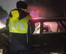 Автоинспекторы устанавливают обстоятельства ДТП с пятью пострадавшими, которое спровоцировал пьяный и не имеющий прав водитель