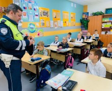 Первоклассников Верхнедубровской школы посвятили в пешеходы