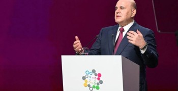 Денис Паслер на ИННОПРОМе оценил технологический прогресс промышленности Свердловской области