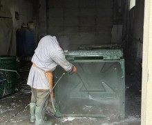 В Заречном провели осеннюю мойку контейнеров