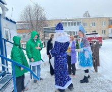 Студенты БМТ дарят праздничное настроение тем, кто на страже нашего здоровья!