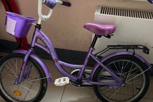 Продам детский велосипед с корзинкой