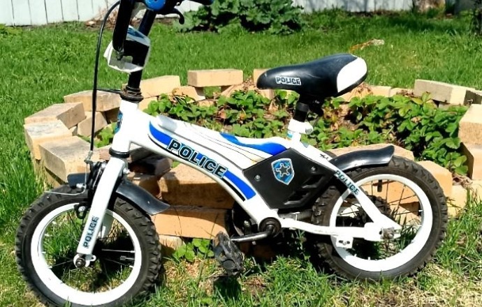 Продам, цена 1500р, диаметр 12