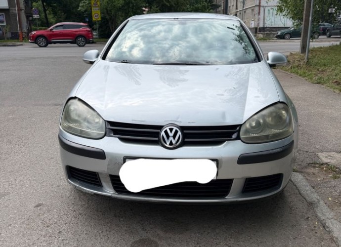 Volkswagen Golf, 2004