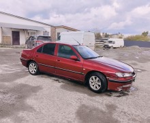 Peugeot 406, 