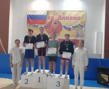 Самбисты СШ Десантник осваивают борьбу сумо и побеждают