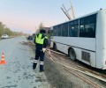 Свердловские автоинспекторы устанавливают обстоятельства ДТП с участием пассажирского автобуса