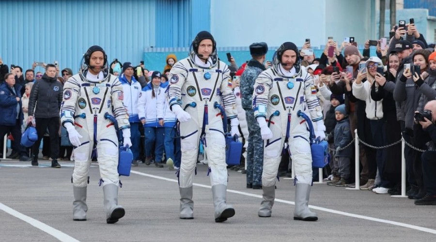 Всегда мечтали стать космонавтом?