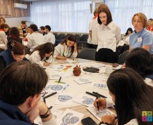 Старшеклассники Заречного стали переводчиками для гостей Международного фестиваля молодёжи