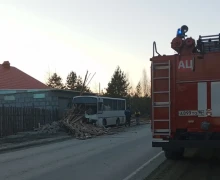 Автобус по маршруту 112 попал в аварию