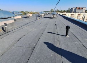 На Курчатова, 27/3 завершается капремонт кровли многоквартирного дома