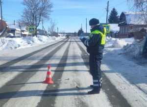 В Мезенском на пешеходном переходе сбили школьницу