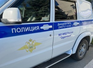 Резиновый дом: житель Белоярского района прописал у себя 22 иностранца