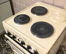 Отдам срочно!!! Плита электрическая, самовывоз, Заречный.