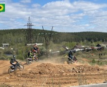 В Заречном стартовал первый день мотокросса