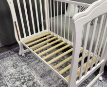 Продам детскую кровать на колесах