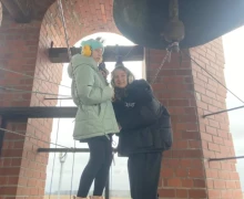 21 апреля ученики 5а класса Мезенской школы ходили на экскурсию в Храм на колокольню